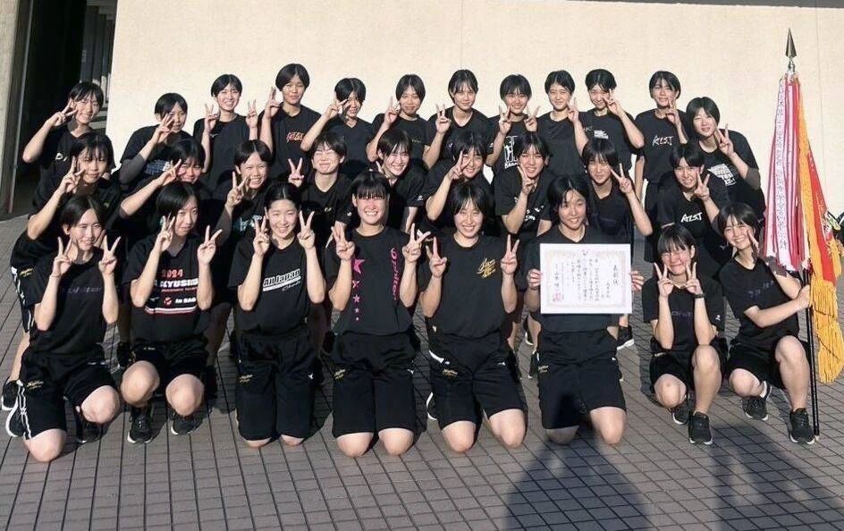 参加在克罗 参加在克罗