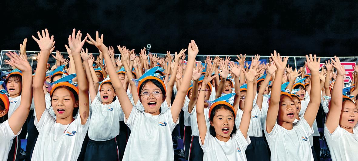 澄江化石地, 交织成独特, div 澄江化石地, 交织成独特, div