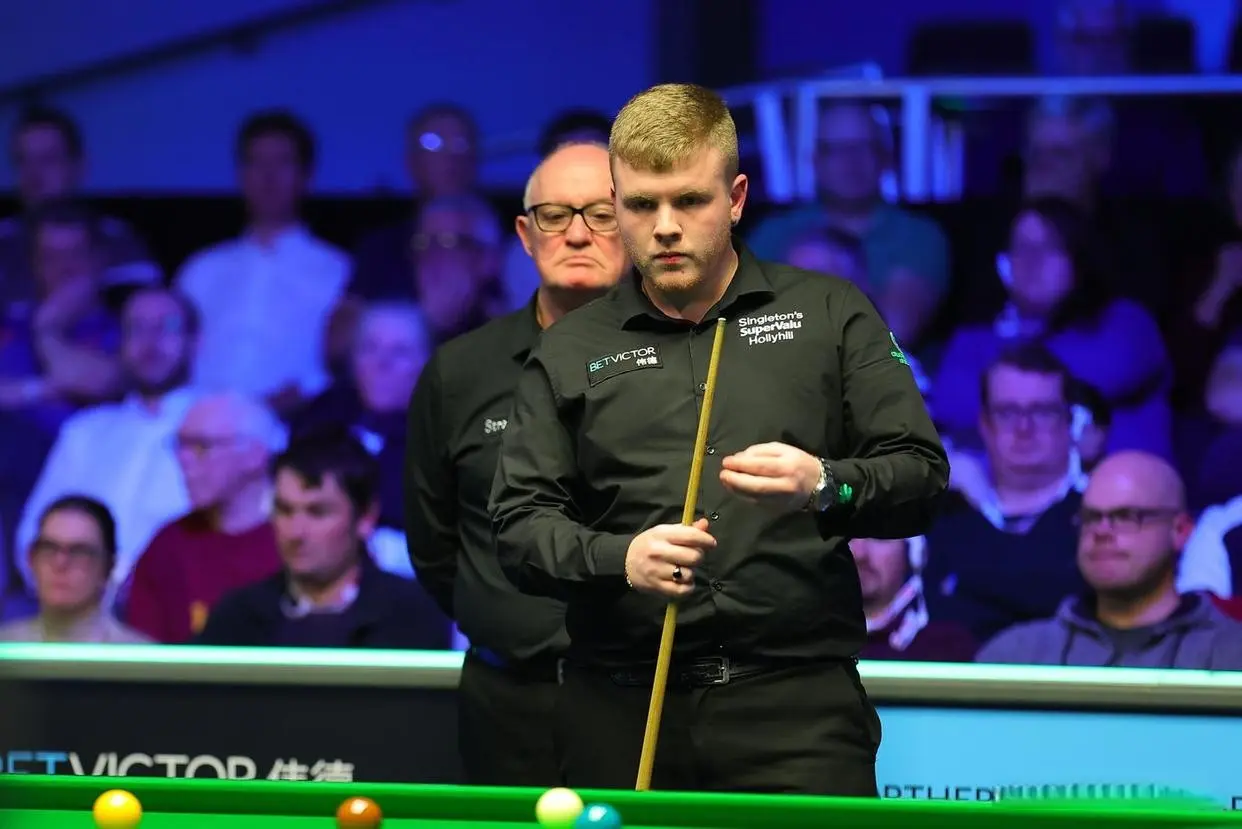 能成为表现, 逊比赛时现