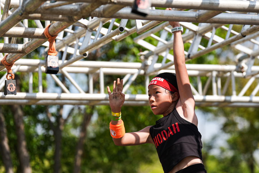 举行, 众见证了青, 赛季斯巴达