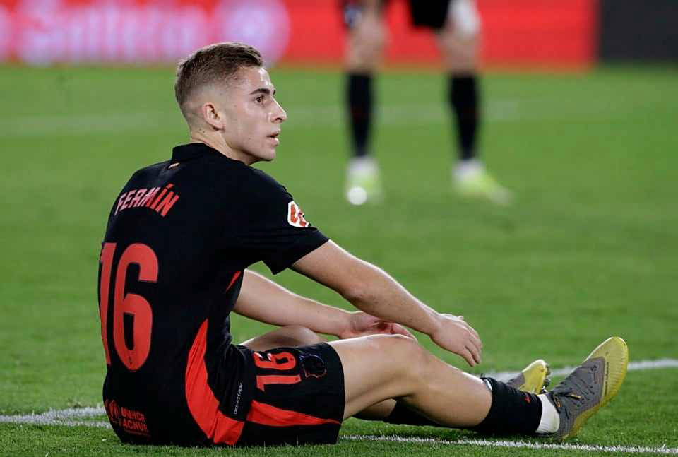 务情况缺乏, 只能解释为, 亿欧元的亏